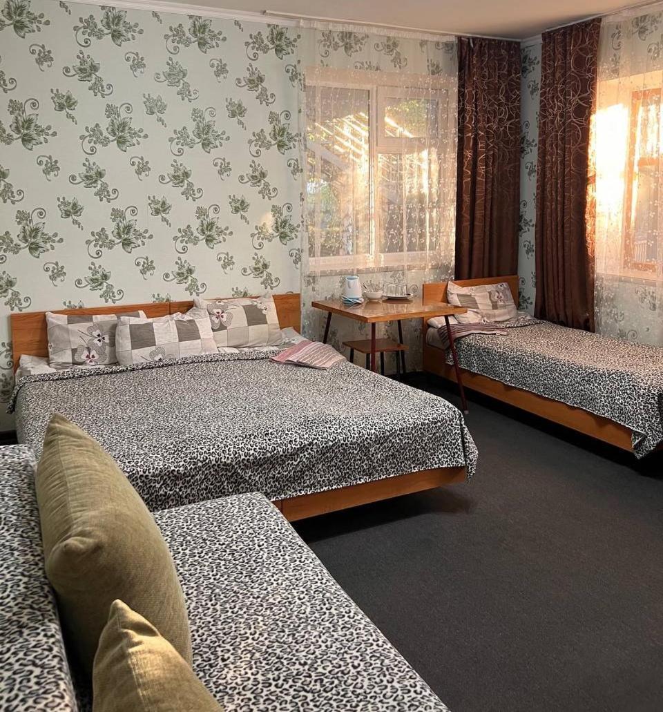 Podsolnukhi Guest House Cholpon-Ata Kültér fotó
