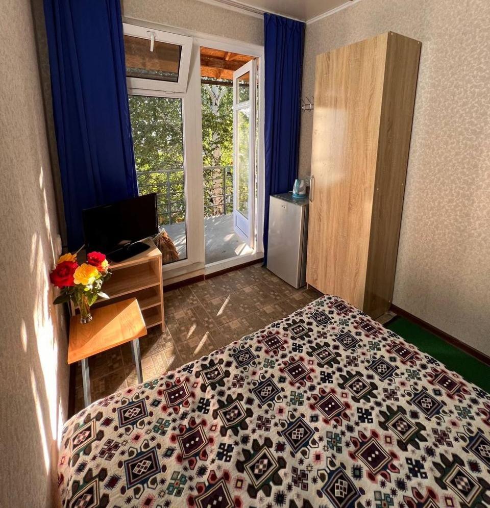 Podsolnukhi Guest House Cholpon-Ata Kültér fotó